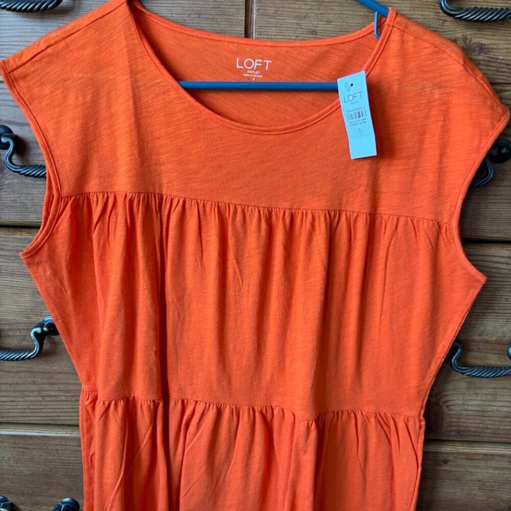 NWT LOFT Three Tier Ruffle Sleeveless Tee